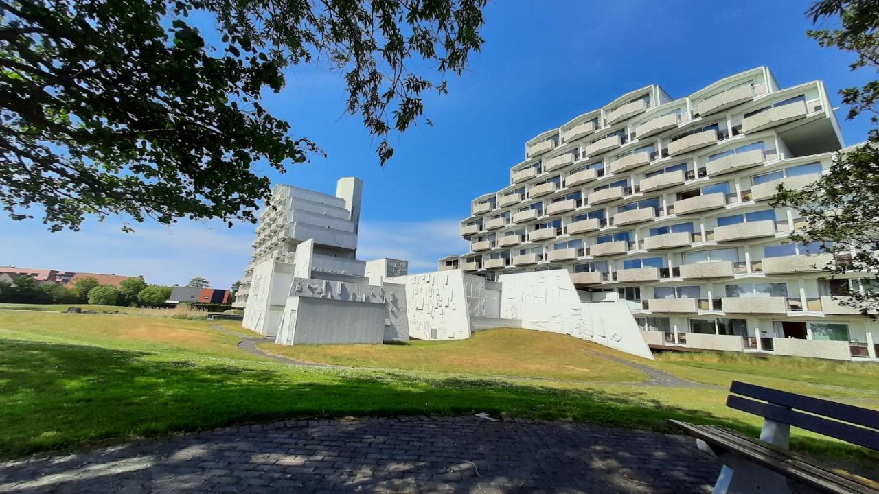 Zonnig In Uniek Gebouw De Haan